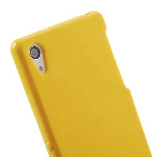 Силиконовый чехол для Sony Xperia Z2 желтый