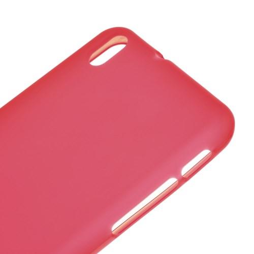 Силиконовый чехол для HTC Desire 816 красный матовый