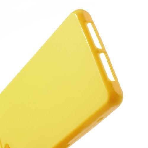 Силиконовый чехол для Sony Xperia Z1 Compact желтый
